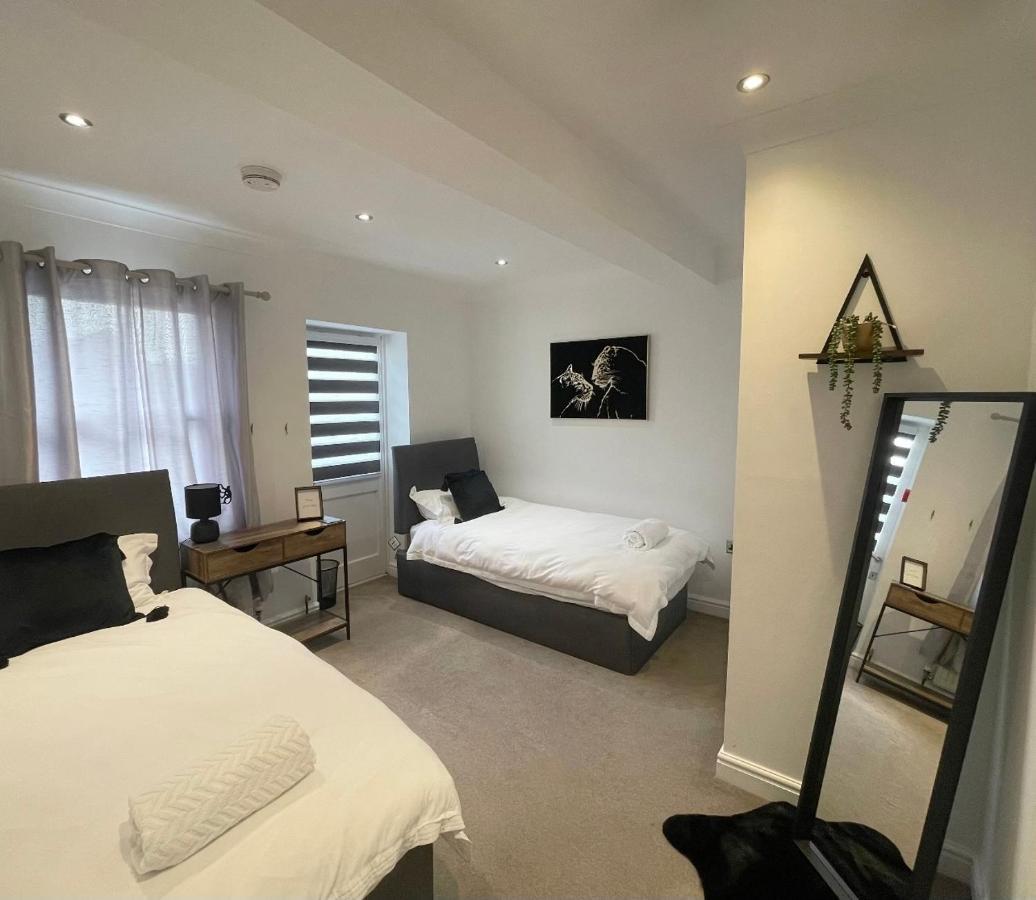 Watch Changing Of The Guard And Walk To The Castle! 2 Bedroom Apartment Windsor Exterior photo