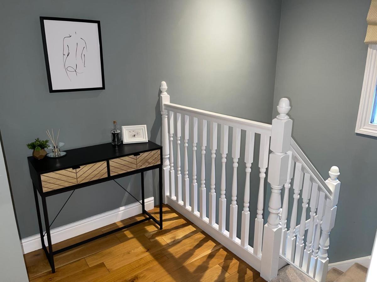 Watch Changing Of The Guard And Walk To The Castle! 2 Bedroom Apartment Windsor Exterior photo