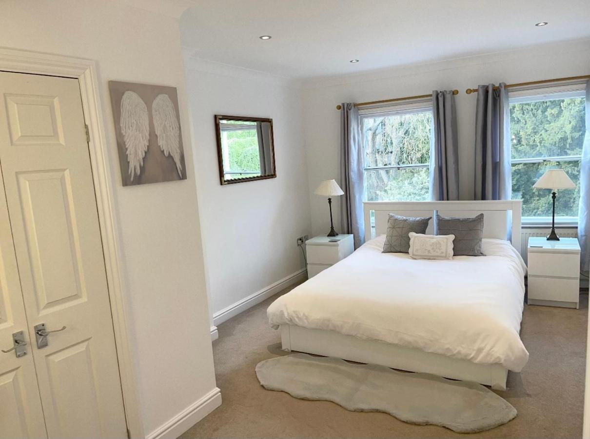 Watch Changing Of The Guard And Walk To The Castle! 2 Bedroom Apartment Windsor Exterior photo